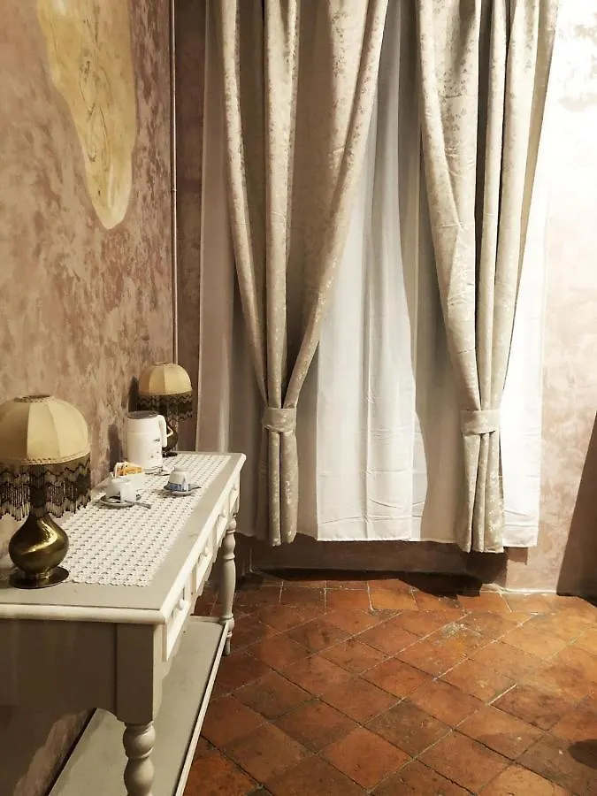 Residenza Ottoetti Hotel Mantova Italy
